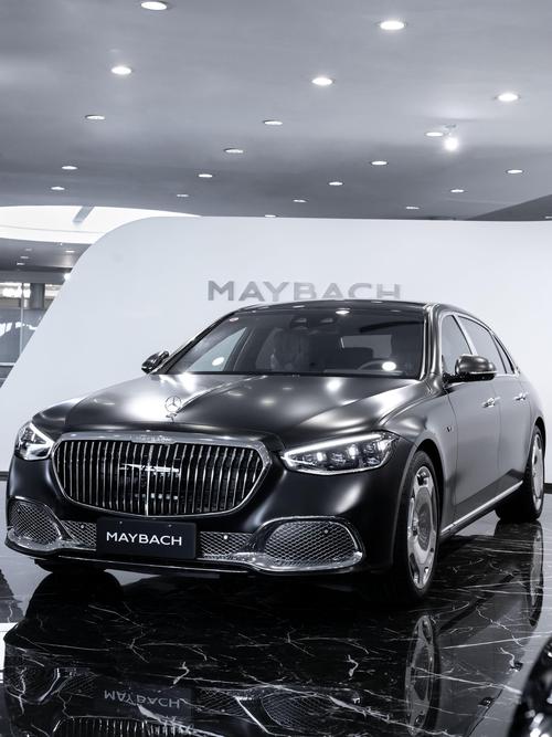 成都79岚图汽车的售后服务让用户无忧出行，迈巴赫未来的豪华车趋势